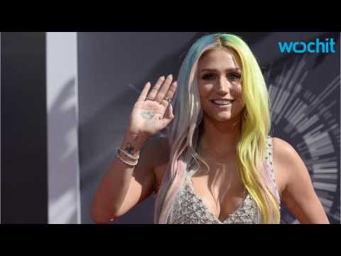VIDEO : Kesha Going on Tour with Diplo