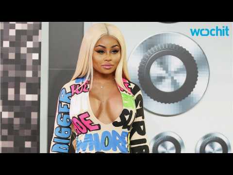 VIDEO : Blac Chyna Shows Off Her Baby Bump On Snapchat