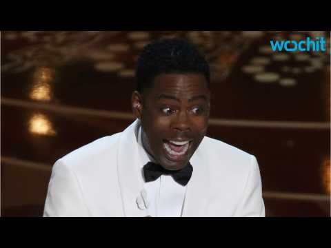 VIDEO : Chris Rock thinks Superman and Batman fighting is crazy