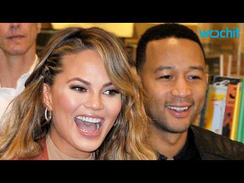 VIDEO : John Legend and Chrissy Teigen Welcome Their First Child Into the World