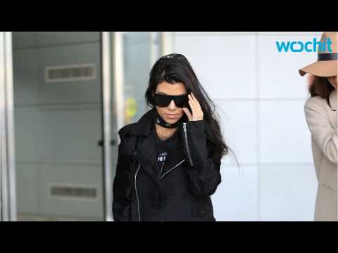 VIDEO : Kourtney Kardashian Tuns 37!