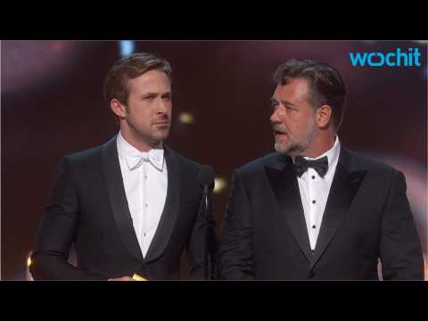 VIDEO : What Did Russell Crowe Tell Ryan Gosling About Doing Stunts?