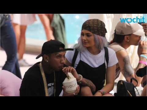 VIDEO : Tyga and Kylie Jenner Go House Hunting Together