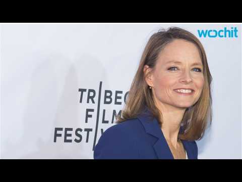VIDEO : Jodie Foster Steps Behind The Camera For New Project 'Money Monster'