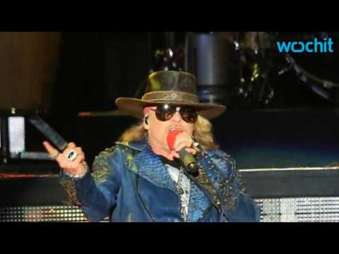 VIDEO : Axl Rose to Join AC/DC's World Tour
