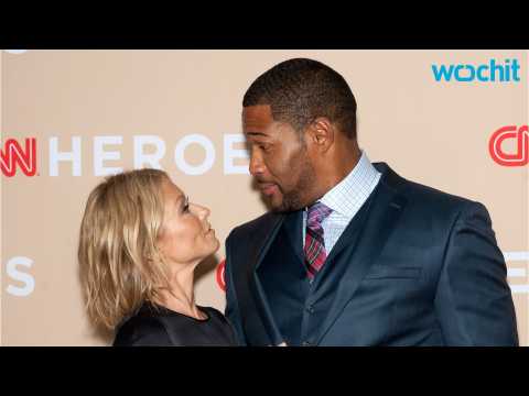 VIDEO : Kelly Ripa Says She'll Bring a Screaming Hairy Armadillo With Her To Contract Negotiations