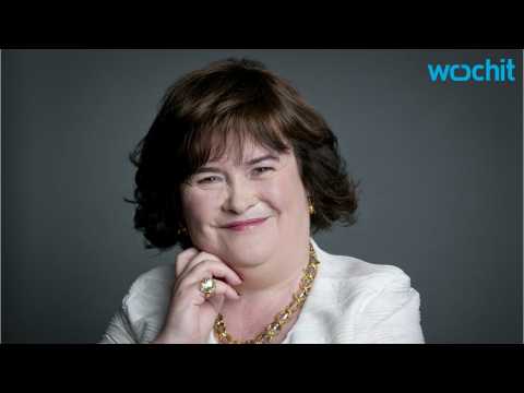 VIDEO : Susan Boyle Had an Incident Involving Police at London's Heathrow Airport
