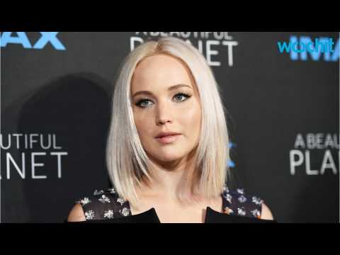VIDEO : Jennifer Lawrence Hasn't Had A Man In A While Now