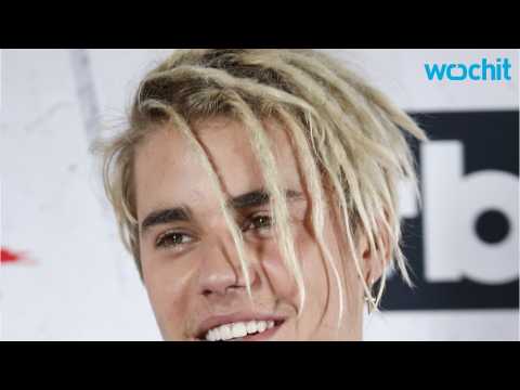 VIDEO : Justin Bieber Shaves Dreadlocks After Being Mocked