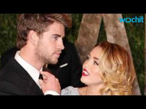 VIDEO : Miley Cyrus & Liam Hemsworth's Sister-in-Law Elsa Pataky Prove They're One Big Family With M
