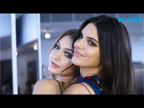VIDEO : Beef Between Models Rebecca Romijn, Yolanda Hadid, Kendall Jenner & Gigi Hadid?