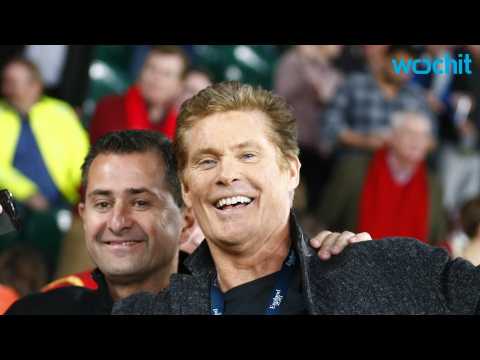 VIDEO : David Hasselhoff Is Sick of Paying Alimony to Ex-Wife