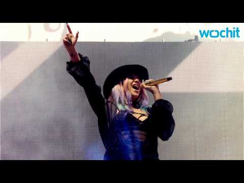 VIDEO : Kesha Gives Fans Surprise Coachella Performance