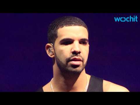 VIDEO : Drake Pops Up In NYC