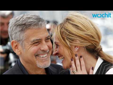 VIDEO : Julia Roberts Says Amal Changed George Clooney