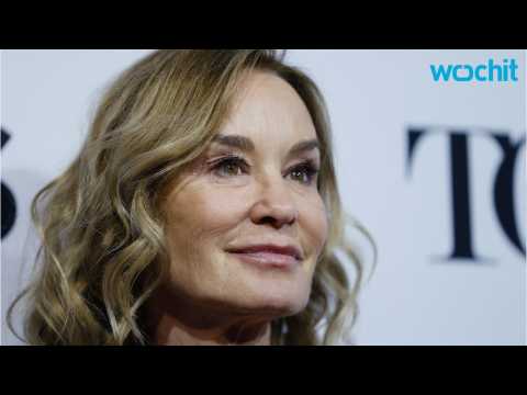 VIDEO : Jessica Lange Gives a Powerful Performances as Mary Tyrone in Broadway