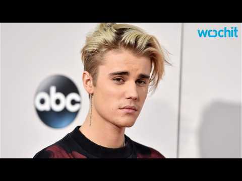 VIDEO : Naked Justin Bieber Photo Leaks After Ex Gets Hacked