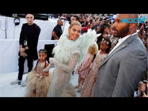 VIDEO : Blue Ivy And Mom Beyonce Slay At MTV Video Music Awards