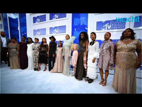 VIDEO : Beyonce Brings BLM To The MTV VMAs