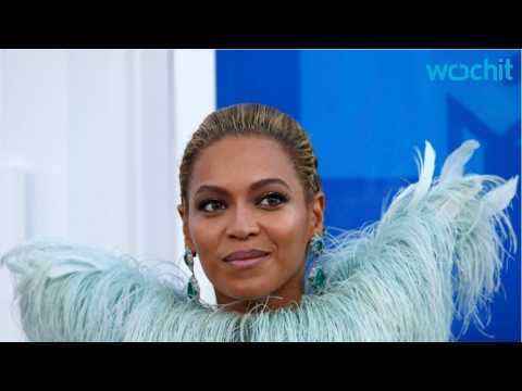 VIDEO : Beyonce Was Queen Bee At MTV VMAs