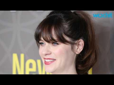 VIDEO : Zooey Deschanel Tells Jimmy Kimmel What Are Her Daughter's First Words