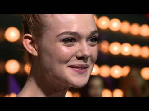 VIDEO : Elle Fanning putting college on hold
