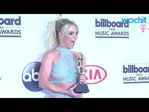 VIDEO : Britney Spears Wasn?t Nervous To Perform After Beyonc At The 2016 MTV VMAs