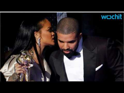 VIDEO : Rihanna and Drake Get Matching Tats