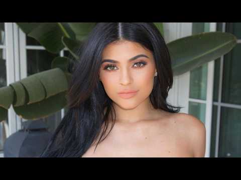 VIDEO : Kylie Jenner ne ressemble plus  a