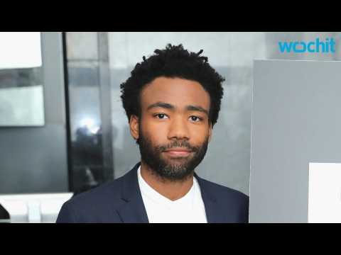 VIDEO : Donald Glover Compares New Show to 'Twin Peaks'