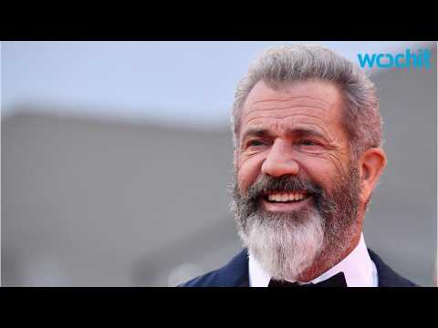 VIDEO : Is Mel Gibson Making A Comeback?