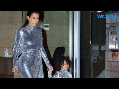VIDEO : Kim Kardashian And Daughter North Wear Matching Dresses
