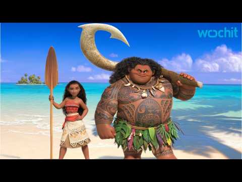 VIDEO : 'Moana' Trailer has Dwayne Johnson Hitting the Animated Seas