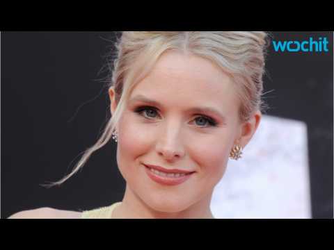 VIDEO : Kristen Bell Jokes About the Gender Pay Gap in a New Video Part of a Series Called ?Celebs H