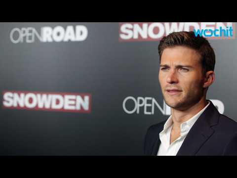 VIDEO : Scott Eastwood 'Nerded Out' Over 'Snowden' Role