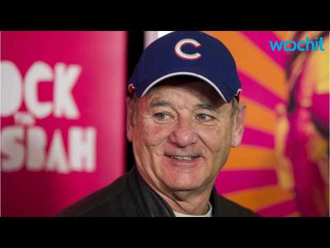 VIDEO : Bill Murray Takes On New Role As Bartender