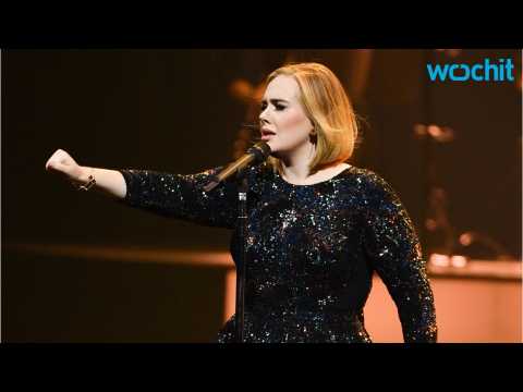 VIDEO : Adele Encourages Us All To Feel The Burn