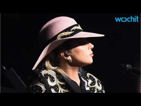 VIDEO : Lady Gaga Performs New Songs In Nashville
