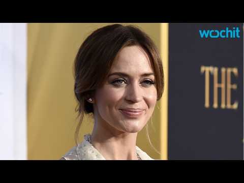VIDEO : Emily Blunt on Playing Mary Poppins: 