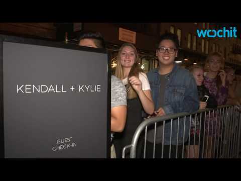 VIDEO : Kendall And Kylie Jenner Are Rocking The Fashion World