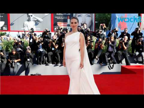 VIDEO : Natalie Portman Is Pregnant Again!