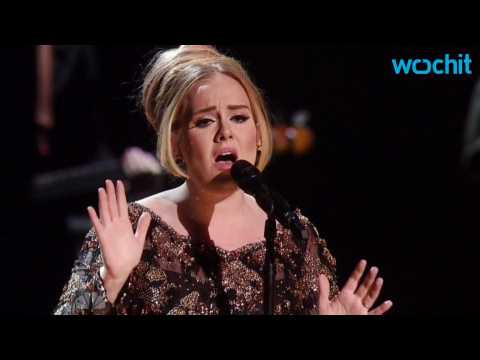 VIDEO : Adele's '25' Has Gone Diamond