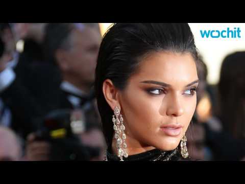 VIDEO : Kendall Jenner Deals With Bullies Too