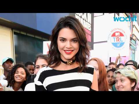 VIDEO : Kendall Jenner Keeps It Positive
