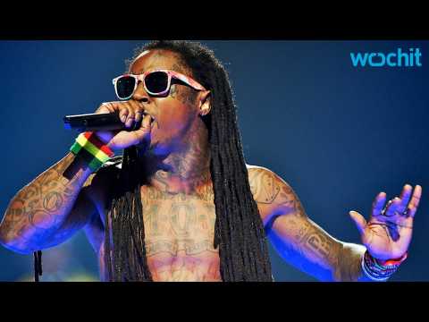 VIDEO : Lil Wayne Writes How Drake Got With His Girlfriend