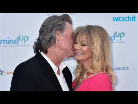 VIDEO : What's The Key To Goldie Hawn And Kurt Russell's Long Relationship?