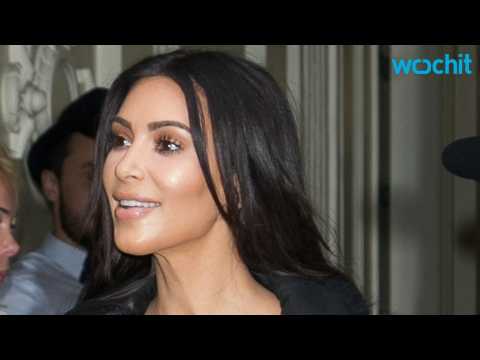 VIDEO : Serial Prankster Kisses Kim Kardashian's Butt