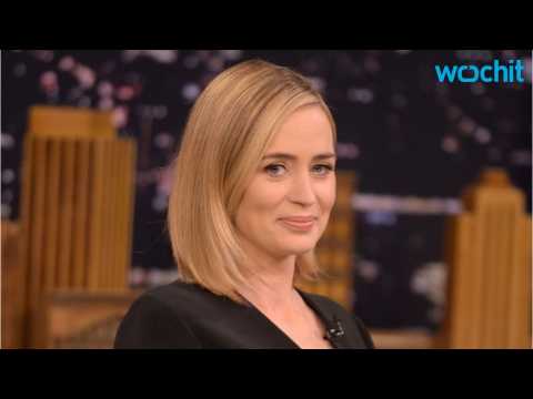 VIDEO : Emily Blunt Taunts Jimmy Fallon On ''Tonight Show'