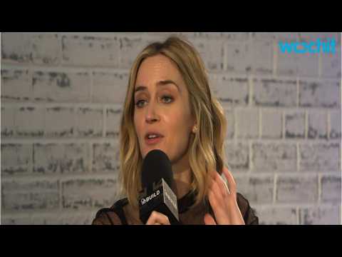 VIDEO : Emily Blunt Talks Alcoholic Makeup In 'The Girl on the Train'