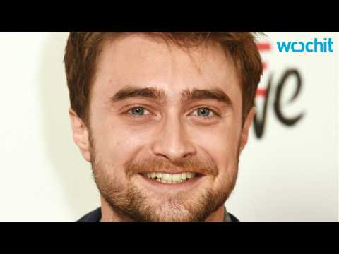 VIDEO : Daniel Radcliffe Doesn't Touch His Harry Potter Cash?